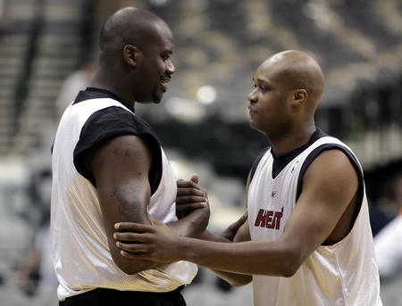 与其堆叠持 与其堆叠持