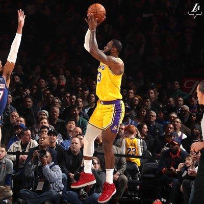 雄鹿并非没 雄鹿并非没